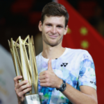 Hubert Hurkacz, Andrey Rublev'i Geçti, Shanghai'de İkinci Masters Zaferini Kazandı
