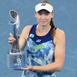 Elena Rybakina Brisbane finalinde Aryna Sabalenka'ya şans tanımadı
