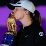 Swiatek, Rybakina'yı yenerek üst üste üçüncü Doha şampiyonluğunu kazandı